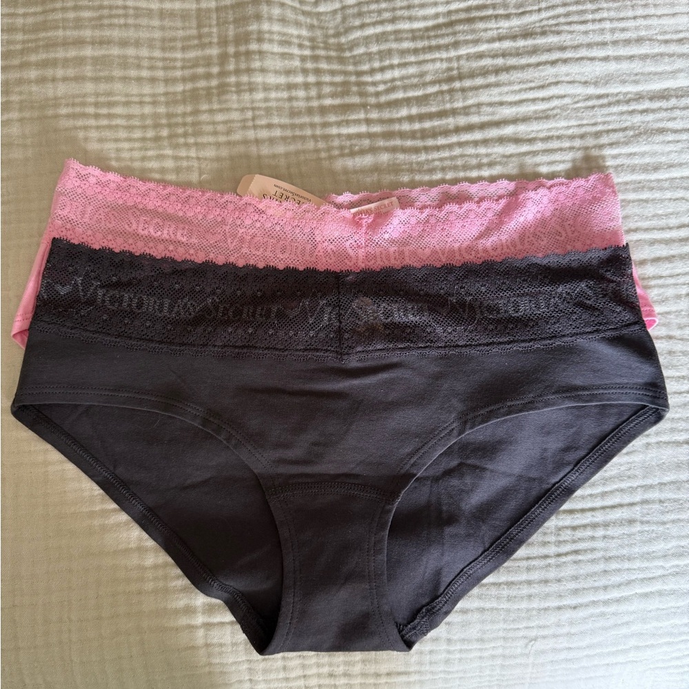 NWT VICTORIA’S SECRET panties Pink and Grey Low Rise Hip Hugger Size Medium